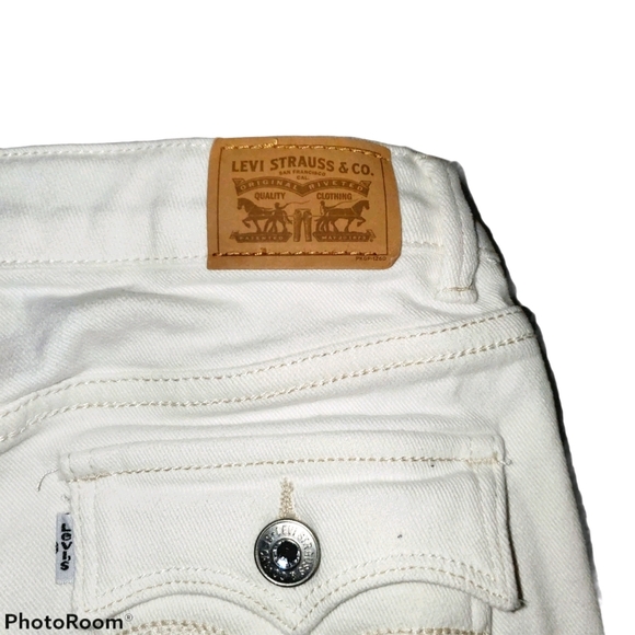 Levi's Youth White Bermuda Shorts - Girls 458 - Picture 3 of 7